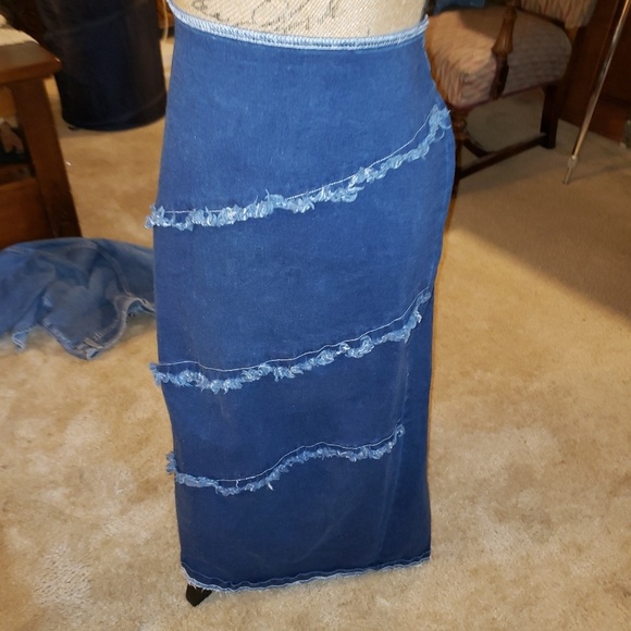 Jean skirt - Picture 1 of 1